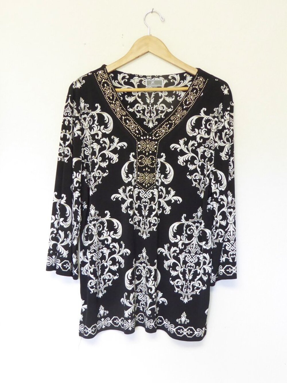 JM Collection black and white baroque swirl print light gold rhinestone tunic XL